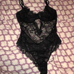 Unlined wicked lace teddy